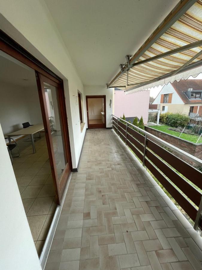Bonn-Beuel Zentrale Ferienwohnung Mit Parkplaetzen Exterior foto
